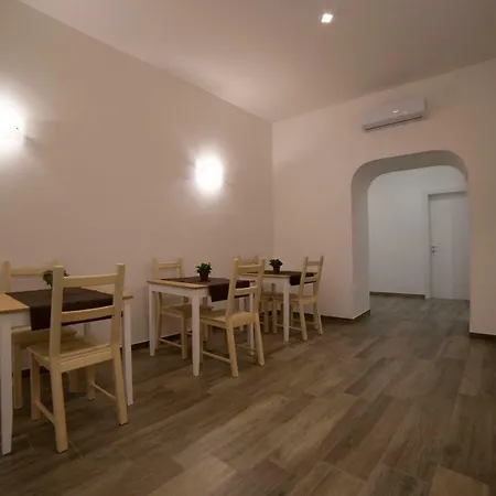 Jerula Nocleg ze śniadaniem Agerola